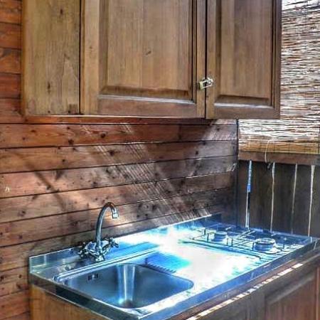 campingvillagebracciano en caravan-with-patio 008